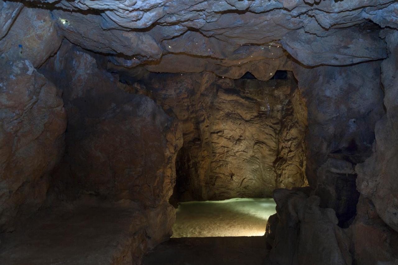 Hotel Terme Antico Bagno Pozza di Fassa Esterno foto