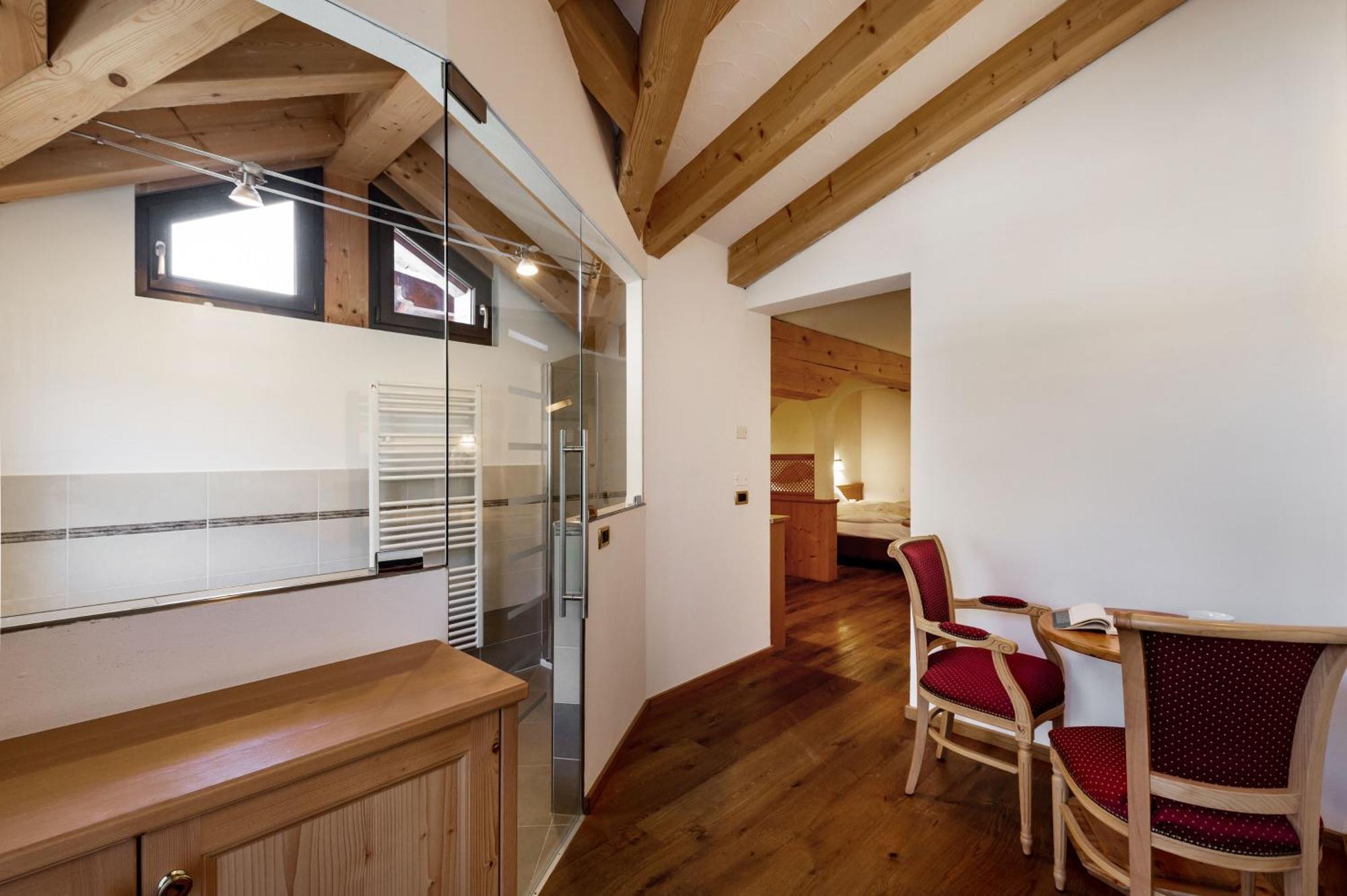 Hotel Terme Antico Bagno Pozza di Fassa Camera foto